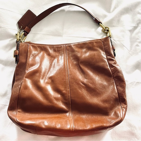 Like New Coach Chelsea Leather Ashlyn Hobo Walnut - Picture 6 of 7